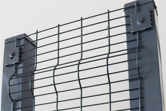 High Strength Welded Wire Security Fence Barrier With 4.0 Mm Diameter